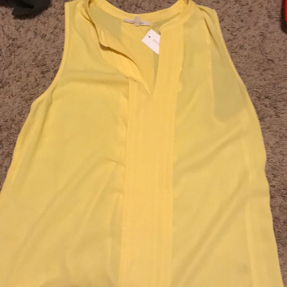 Hawthorne Yellow Top